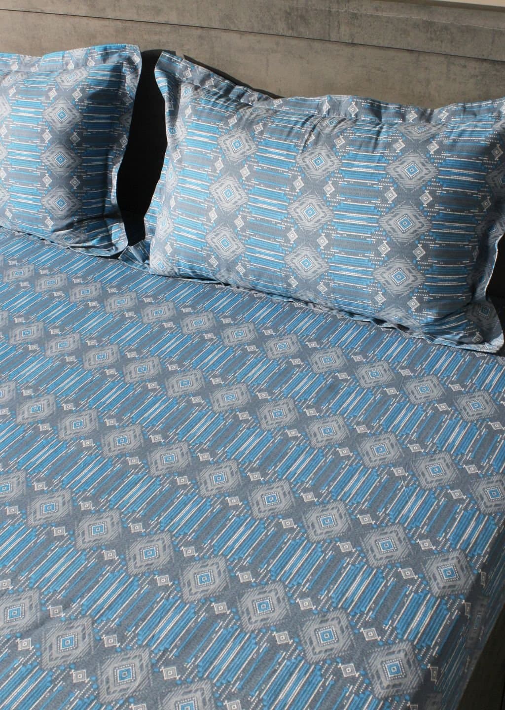 Essentials | 100% Cotton | Geometric Design (108"x108"/274cmx274cm) | 144TC Superking Bedsheet view 13
