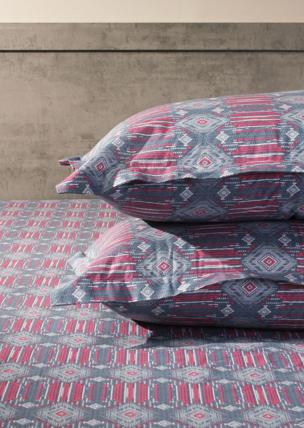 Essentials | 100% Cotton | Geometric Design (108"x108"/274cmx274cm) | 144TC Superking Bedsheet view 4