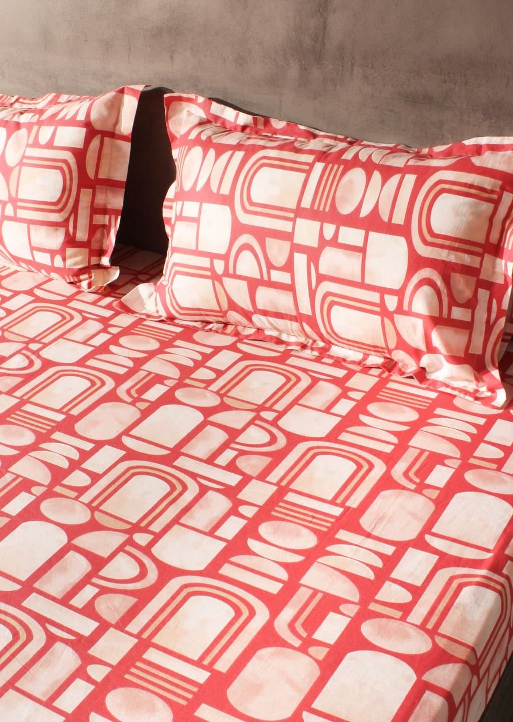 Essentials | 100% Cotton | Geometric Design (108"x108"/274cmx274cm) | 144TC Superking Bedsheet view 3