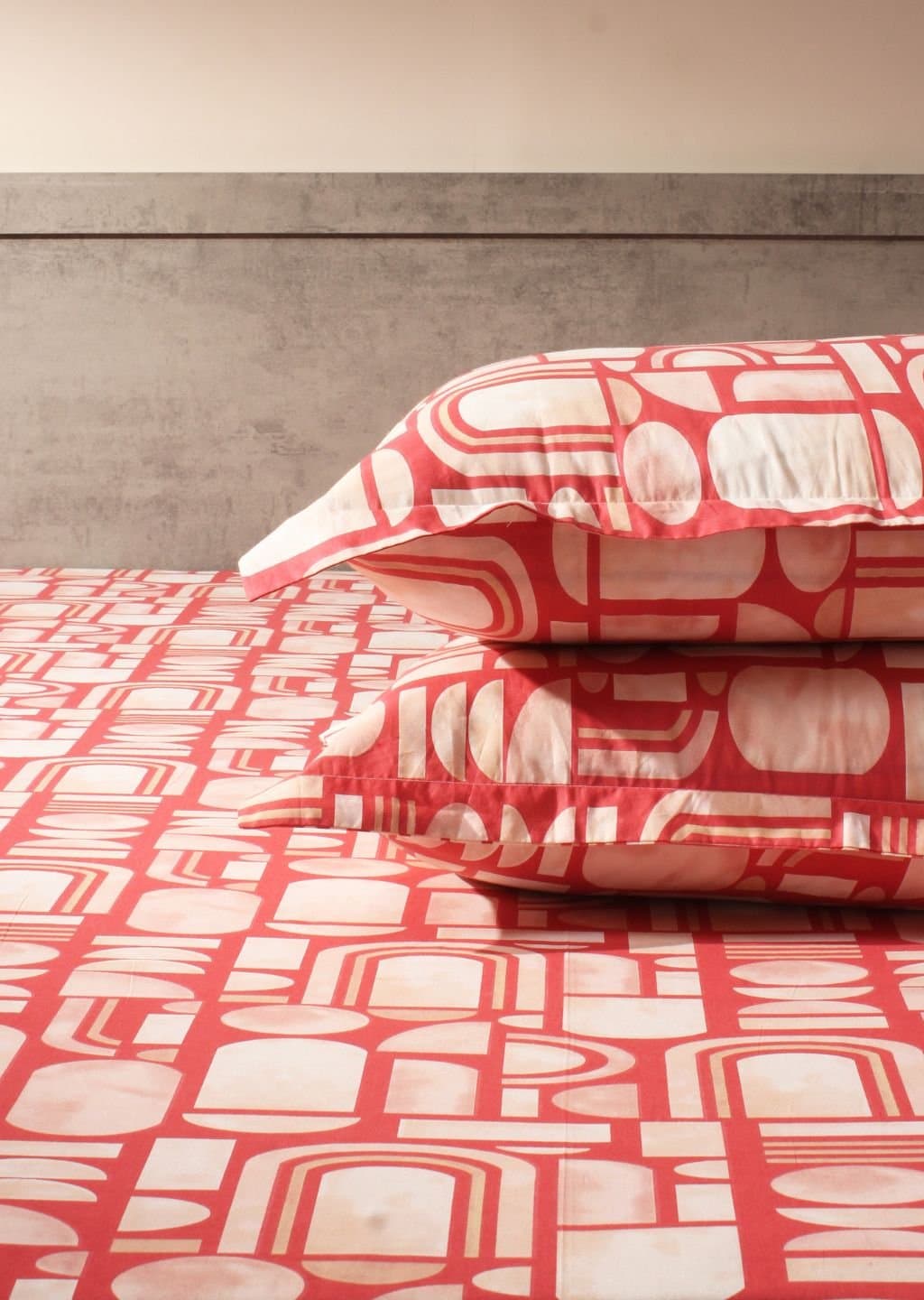 Essentials | 100% Cotton | Geometric Design (108"x108"/274cmx274cm) | 144TC Superking Bedsheet view 4