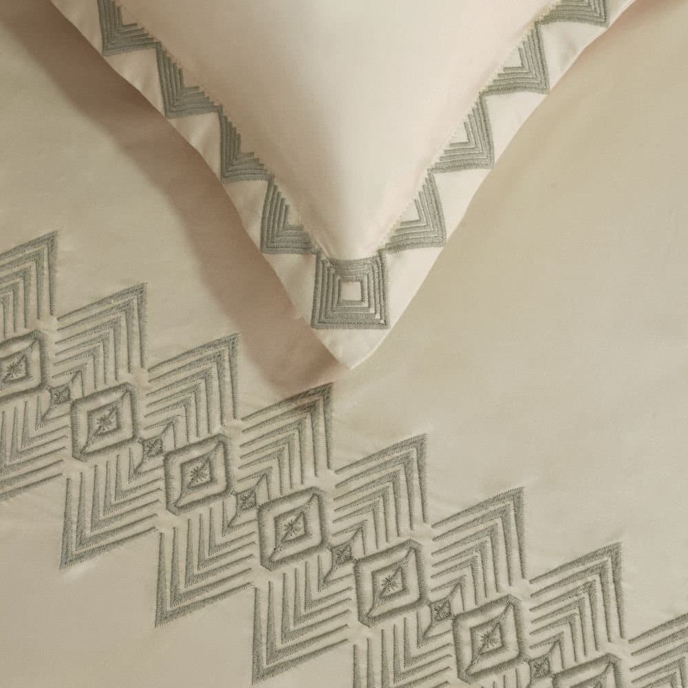 Diamond Pearl Embroidered Bedsheet Set | Soft Pearl | Designer Embroidery | 1 Bedsheet with 2 Pillow Covers | Luxury Bedroom Décor (108″x108″/274cmx274cm) view 5