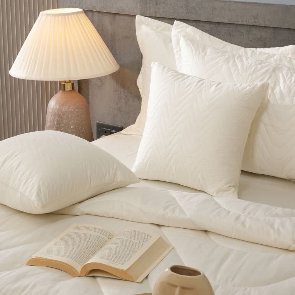 Muted Charm Bedding Set | 300TC | 1 Double Comforter | 1 Bedsheet with 2 Pillow Covers | 2 Cushion Covers (108″x108″/274cmx274cm)