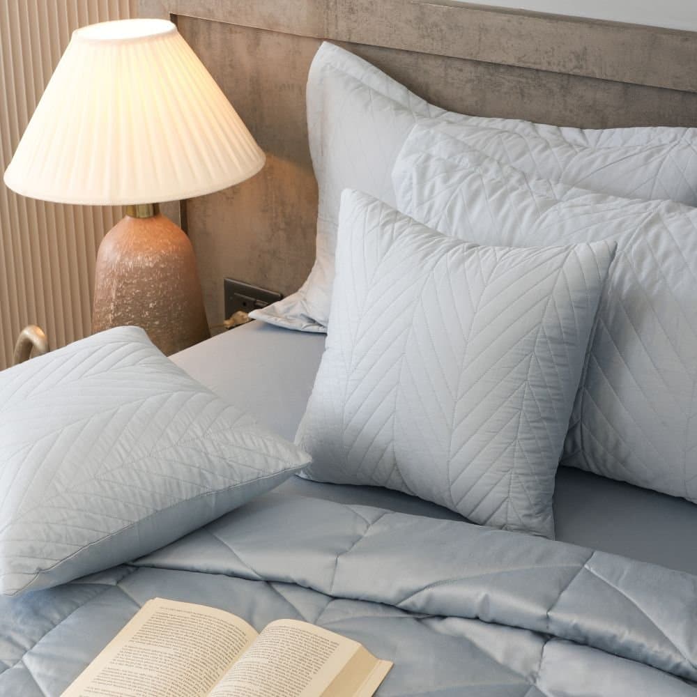 Muted Charm Bedding Set | 300TC | 1 Double Comforter | 1 Bedsheet with 2 Pillow Covers | 2 Cushion Covers (108″x108″/274cmx274cm)