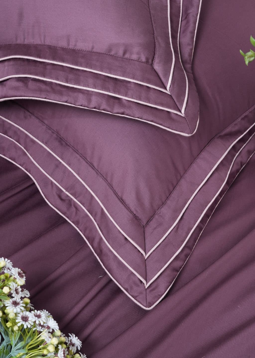 Noir Collection 300TC Bedsheet Set | Vintage Plum | 1 Bedsheet with 2 Pillow Covers | Luxury Bedroom Décor (108″x108″/274cmx274cm)