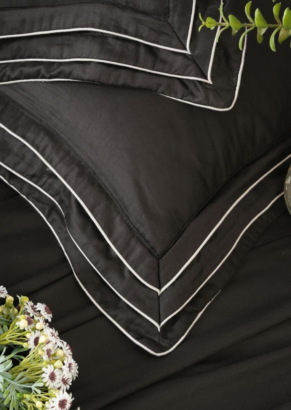 Noir Collection 300TC Bedsheet Set | Black | 1 Bedsheet with 2 Pillow Covers | Luxury Bedroom Décor (108″x108″/274cmx274cm)