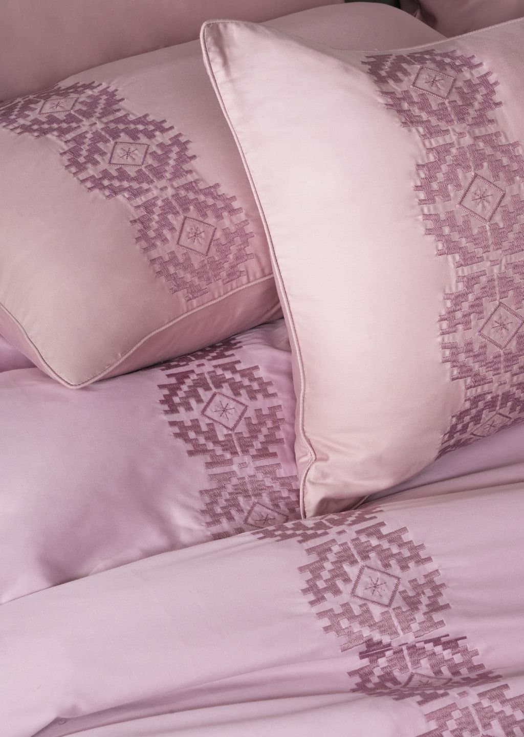 Amara Weave Embroidered Bedsheet Set | Muted Rose | Designer Embroidery | 1 Bedsheet with 2 Pillow Covers | Luxury Bedroom Décor (108″x108″/274cmx274cm) view 2