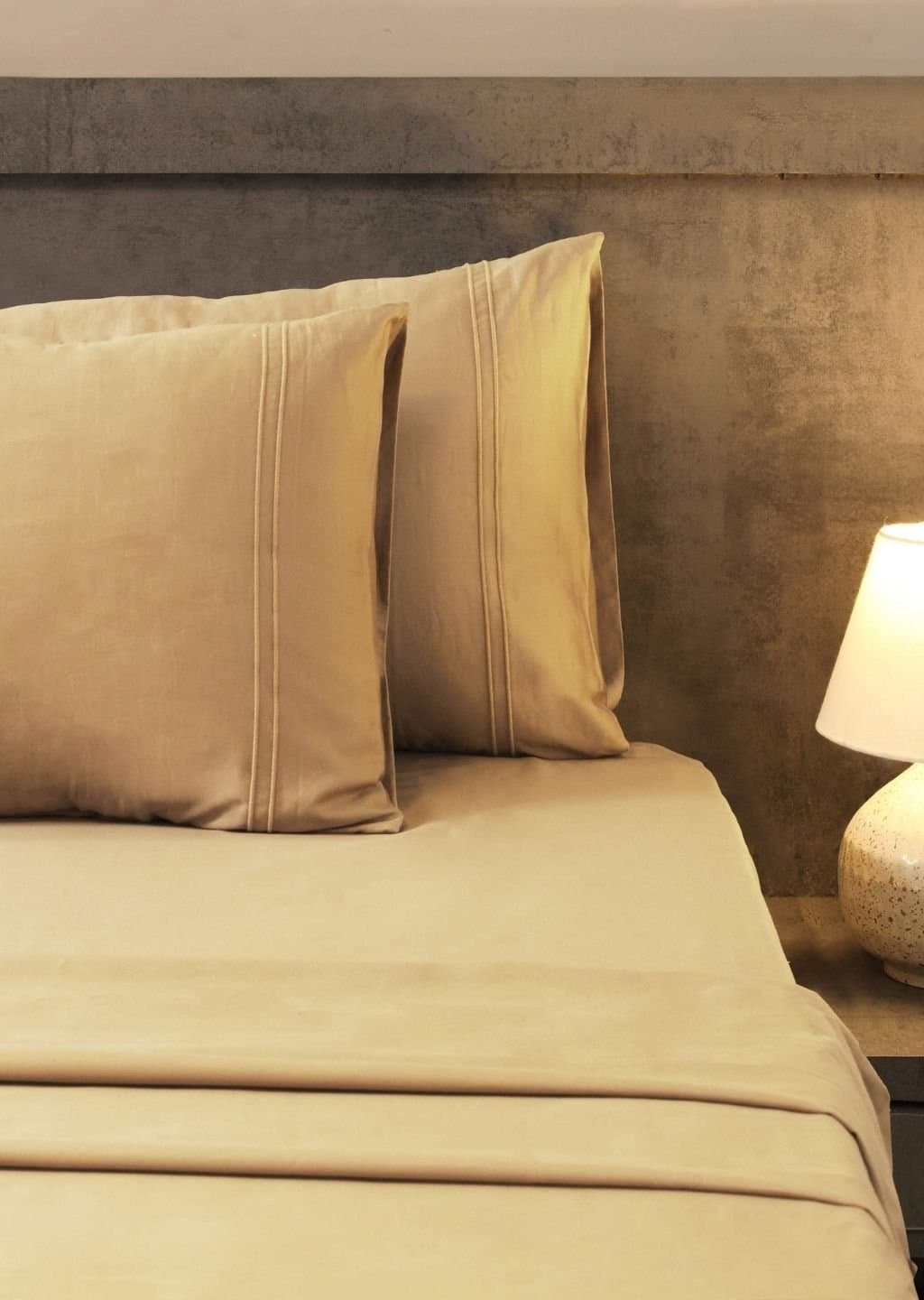 Linea Luxe Collection | 100% Cotton | Solids (108″x108″/274cmx274cm) | 400TC Superking Size Bedsheet with 2 Embroided Pillow Covers | Taupe Mist