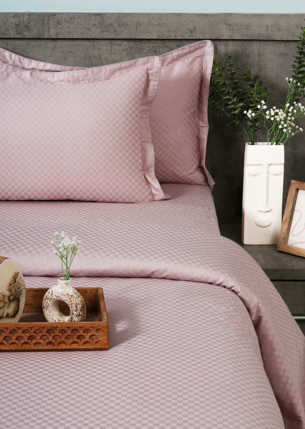 Sleeping Owls-because your sleep matters (In-House) Jacquard 300TC Bedsheet Set | Muted Rose | 1 Superking Bedsheet with 2 Pillow Covers (108″x108″/274cmx274cm)