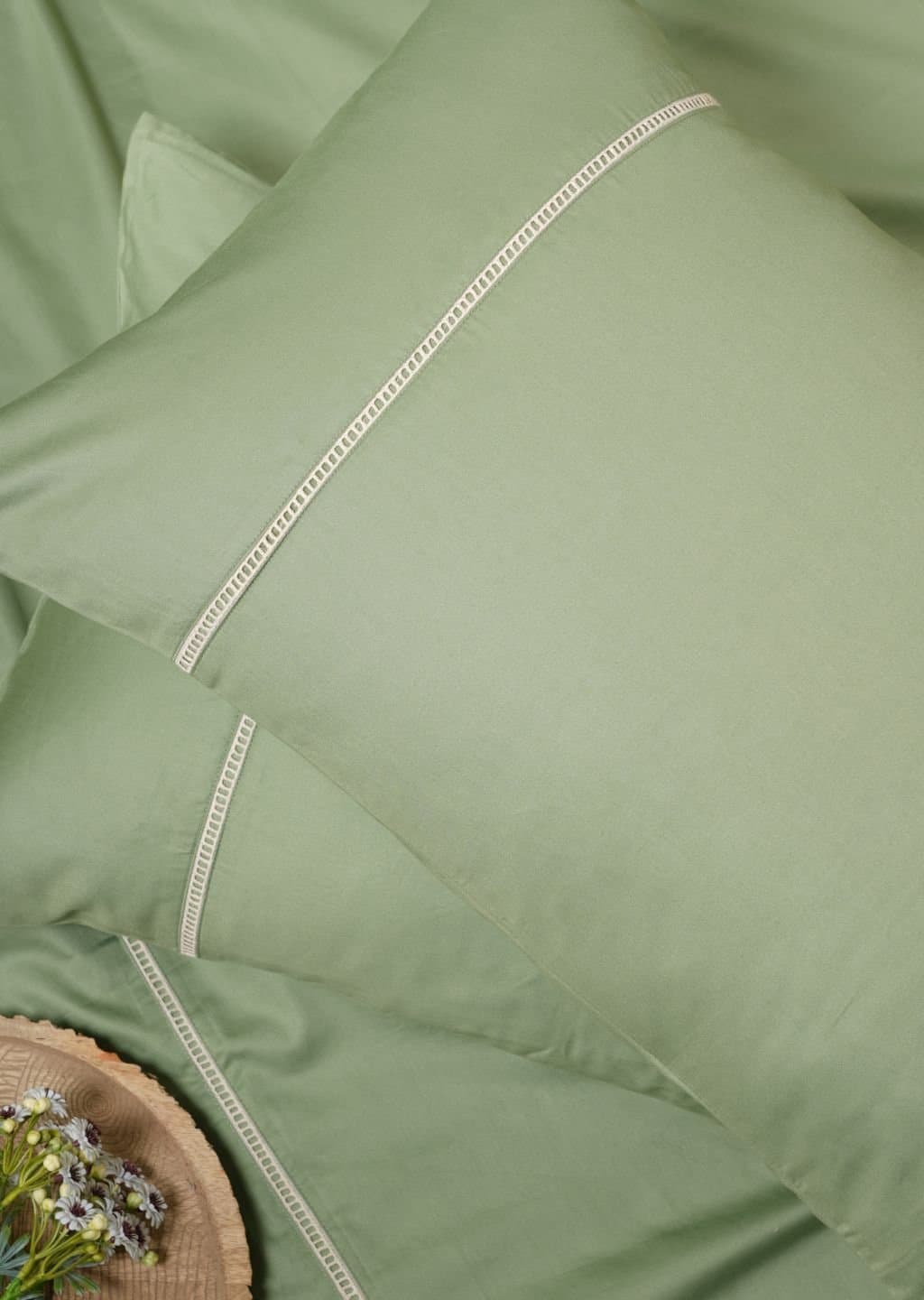 Laceframe Collection 400TC Bedsheet Set | Eden Green | 1 Bedsheet with 2 Pillow Covers | Luxury Bedroom Décor (108″x108″/274cmx274cm)