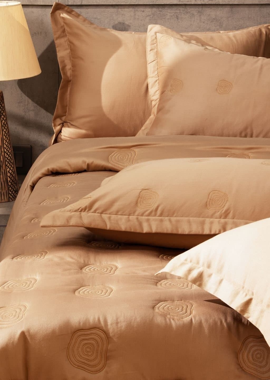 Imperial Vine Comforter Set | 300TC | 1 Double Comforter | 1 Bedsheet with 2 Pillow Covers (108″x108″/274cmx274cm) view 5