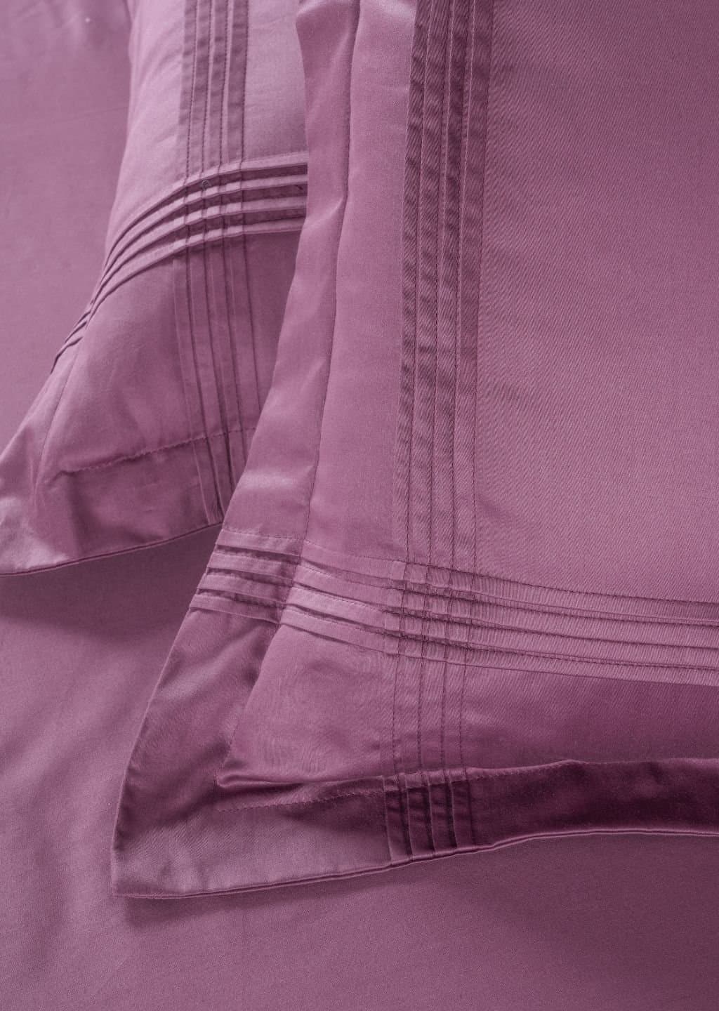 Luxe Frame 400TC Bedsheet Set | Deep Grey | 1 Bedsheet with 2 Pillow Covers | Luxury Bedroom Décor (108″x108″/274cmx274cm) | Vintage Plum view 6